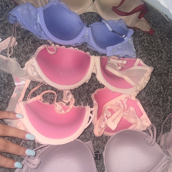 BLOWOUT BRA SALE - Picture 3 of 3